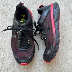 Under Armour Assert 8 Boys and Grade School Running Shoes Boy's Size 6.5Y